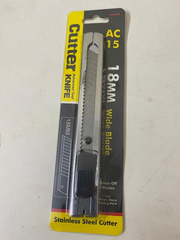 Metal body cutter- 18mm