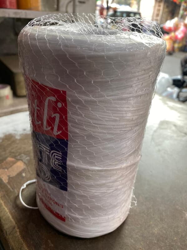 Plastic Rope (Sutli) Roll- 25kg Carton